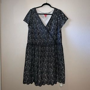 ELLE Metallic Black-Nude Lace Dress • Size 20W
